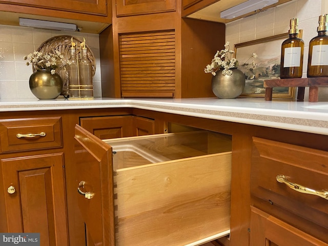 7 Brookside Cir, Myerstown, PA 17067 - detailed view of decorative backsplash