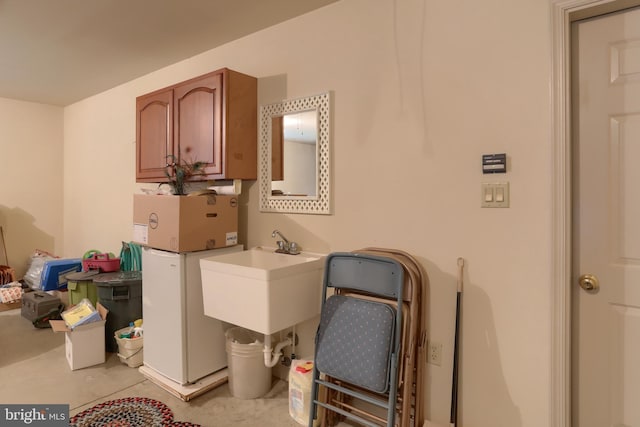 7 Brookside Cir, Myerstown, PA 17067 - washroom with a sink