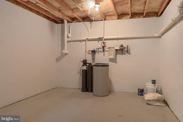 7 Brookside Cir, Myerstown, PA 17067 - unfinished below grade area featuring a water softener and concrete block wall