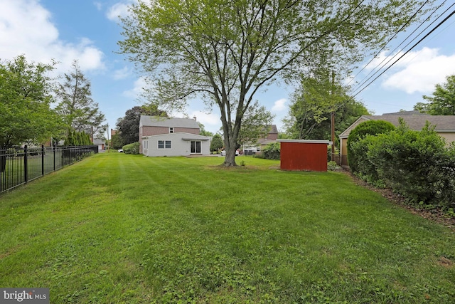 681 Dutton Cir, Springfield, PA 19064 - view of yard