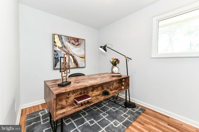 6322 Phyllis Ln, Alexandria, VA 22312 - office area with wood finished floors and baseboards