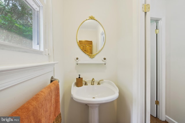 10104 Colebrook Ave, Potomac, MD 20854 - view of bathroom