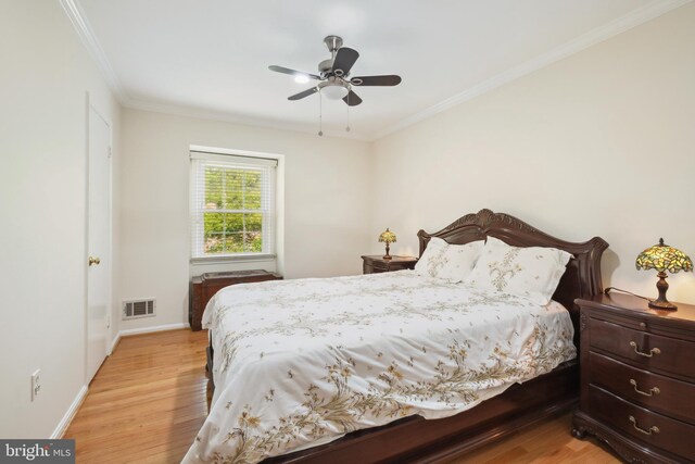 10104 Colebrook Ave, Potomac, MD 20854 - bedroom featuring light wood finished floors, ornamental molding, baseboards, and a ceiling fan