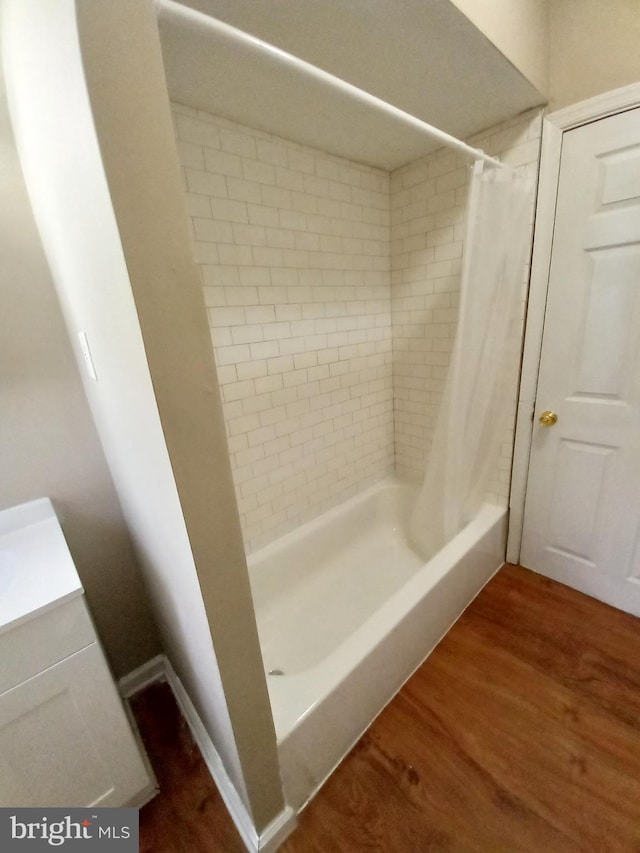 4623 N Broad St, Philadelphia, PA 19140 - bathroom featuring wood finished floors and vanity