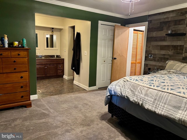 149 Smoketown Rd, Mertztown, PA 19539 - bedroom with ornamental molding, baseboards, carpet floors, and ensuite bath