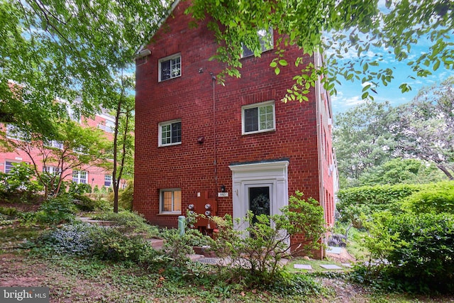 3501 Martha Custis Dr, Alexandria, VA 22302 - view of home's exterior featuring brick siding