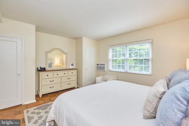 3501 Martha Custis Dr, Alexandria, VA 22302 - bedroom with a wall mounted air conditioner
