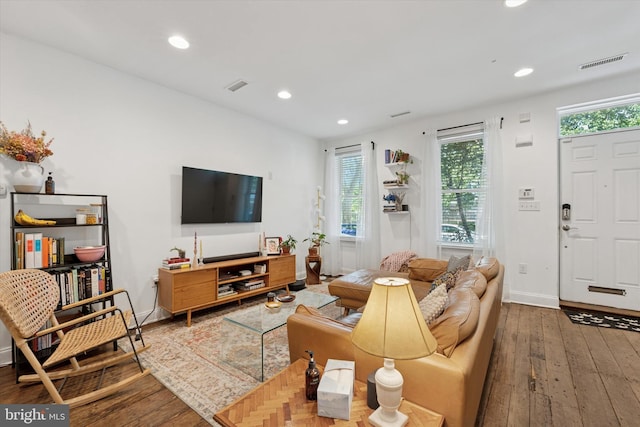 1810 Francis St, Philadelphia, PA 19130 - living room featuring hardwood / wood-style flooring, recessed lighting, and baseboards