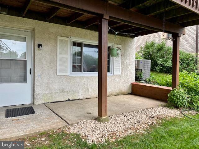 132 Popodickon Dr, Boyertown, PA 19512 - view of patio / terrace with cooling unit
