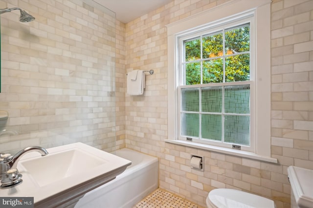 402 W Masonic View Ave, Alexandria, VA 22301 - full bath featuring tile walls, toilet, a sink, and a tub