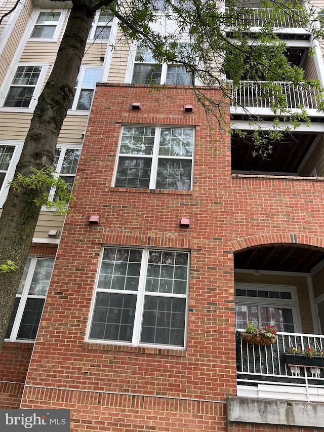 2720 Bellforest Ct Unit 201, Vienna, VA 22180 - view of building exterior