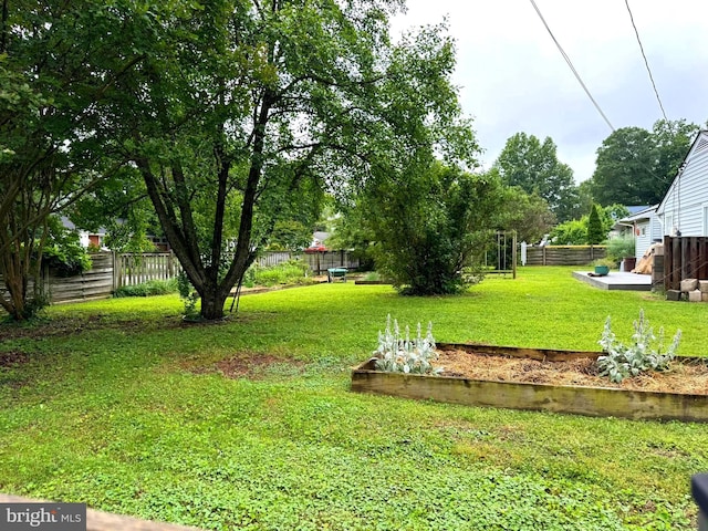 7200 Highland St, Springfield, VA 22150 - view of yard with a vegetable garden