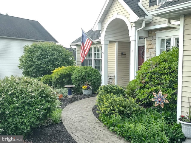 7 Red Fox Ct, Reinholds, PA 17569 - property entrance with stone siding