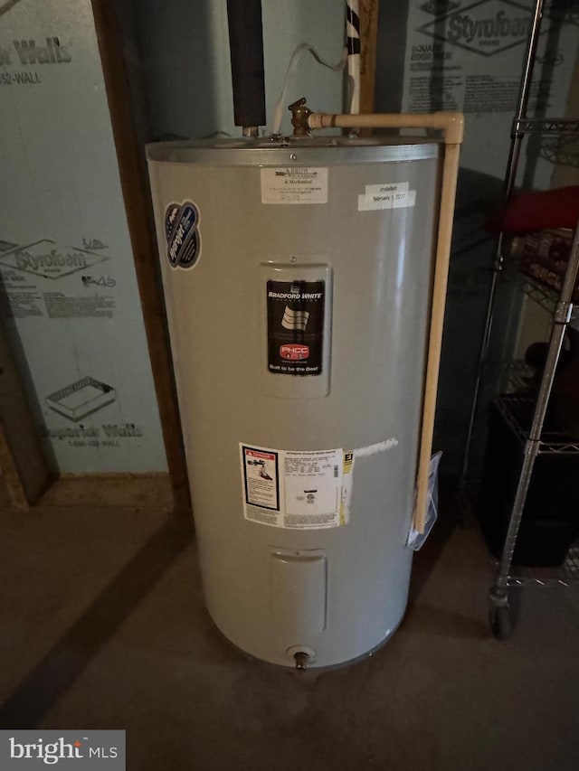 7 Red Fox Ct, Reinholds, PA 17569 - utilities featuring water heater