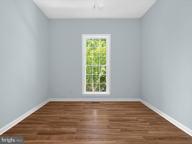 3501 Marthas Vineyard Way, Edgewater, MD 21037 - unfurnished room with baseboards and wood finished floors