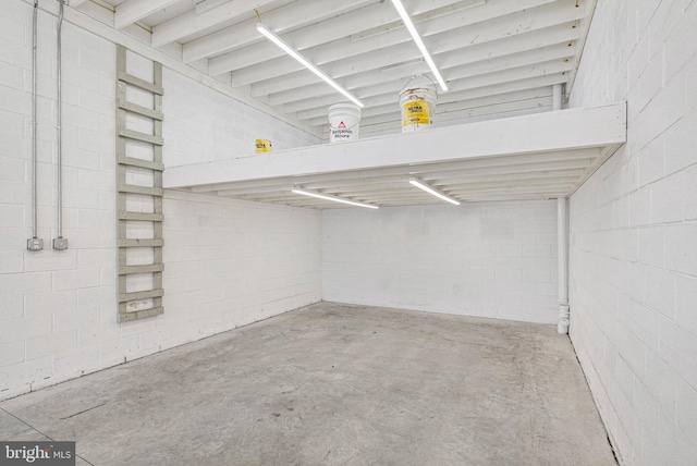 2664 Mercer St, Philadelphia, PA 19125 - garage featuring concrete block wall