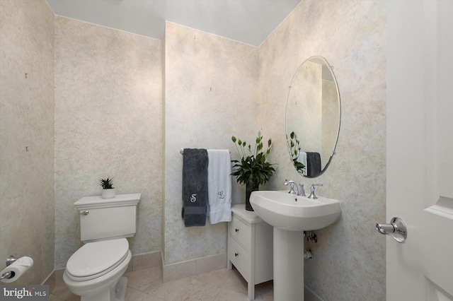 2425 L St NW Unit 623, Washington, DC 20037 - bathroom featuring toilet