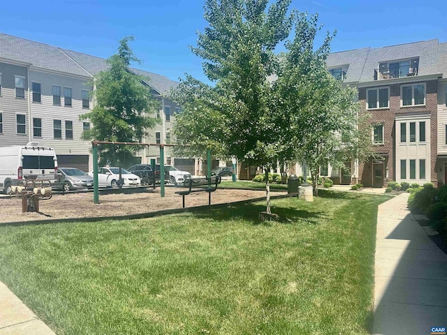 2112 Kober Way, Charlottesville, VA 22901 - view of property's community with a yard