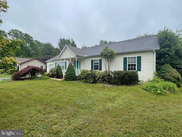 8 Love Creek Dr, Lewes, DE 19958 - view of front of property with a front lawn