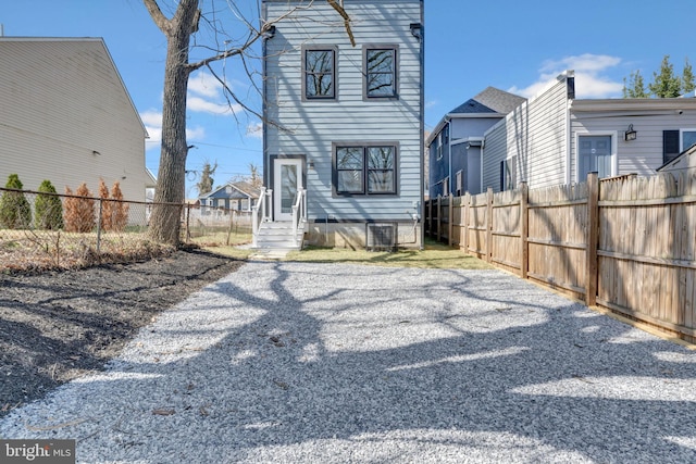 1121 48th Pl NE, Washington, DC 20019 - back of property featuring entry steps