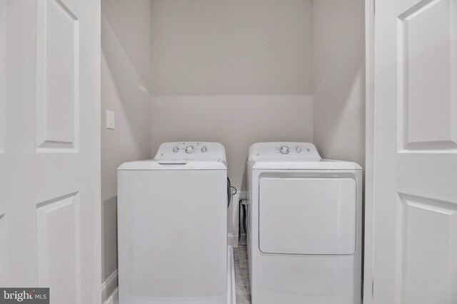 1121 48th Pl NE, Washington, DC 20019 - laundry room with washer and dryer