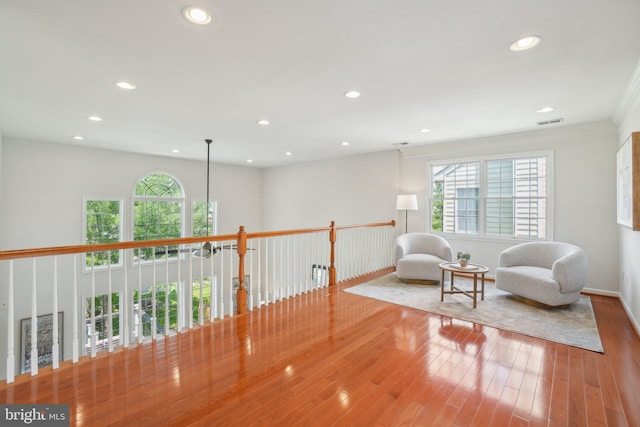 25487 Dabner Dr, Chantilly, VA 20152 - sitting room featuring recessed lighting, wood finished floors, ornamental molding, and baseboards