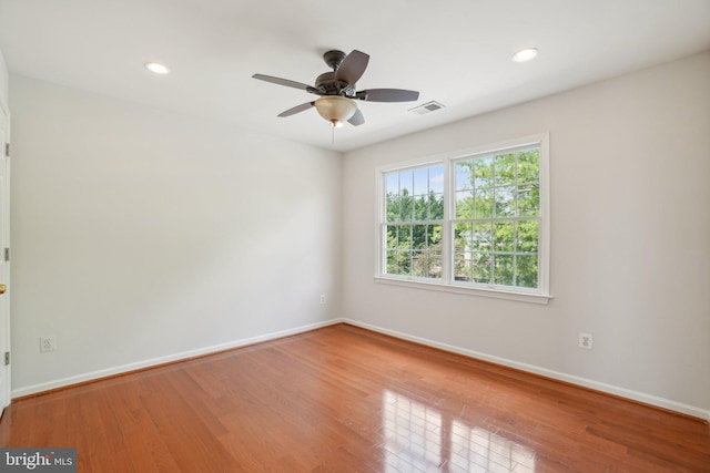 25487 Dabner Dr, Chantilly, VA 20152 - unfurnished room featuring ceiling fan, baseboards, wood finished floors, and recessed lighting