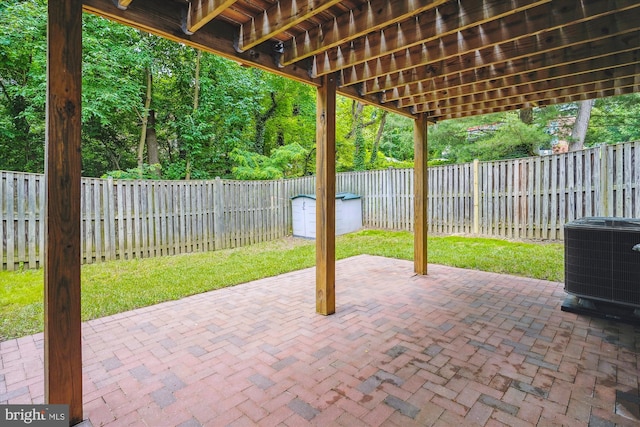 9175 Forest Lawn Ct, Springfield, VA 22152 - fenced backyard with central air condition unit and a patio
