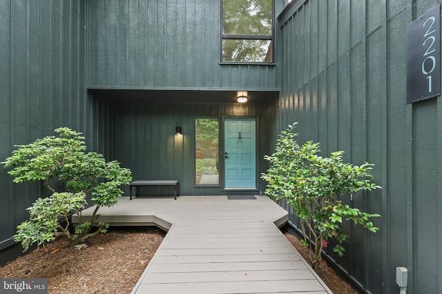 2201 Burgee Ct, Reston, VA 20191 - entrance to property with a wooden deck
