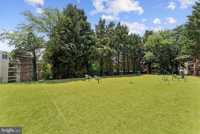1514 17th St NW Unit 114, Washington, DC 20036 - view of property's community with a dog friendly area