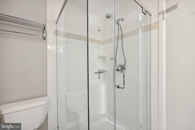 2893 Sutton Oaks Ln, Vienna, VA 22181 - full bathroom with toilet and a shower stall