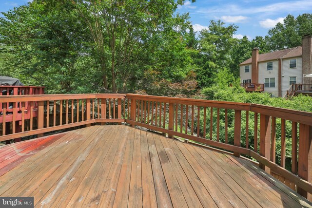 2893 Sutton Oaks Ln, Vienna, VA 22181 - view of wooden deck