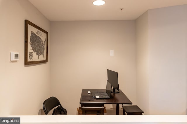 1731 Willard St NW Unit 102, Washington, DC 20009 - office with recessed lighting
