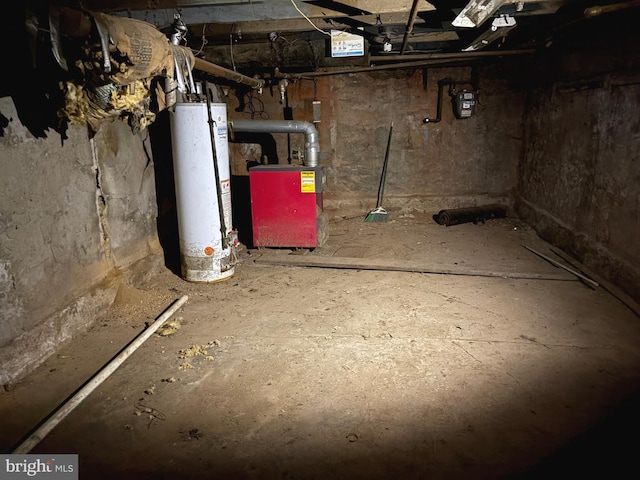 21 E Silver St, Philadelphia, PA 19134 - unfinished below grade area with water heater, gas meter, and a heating unit