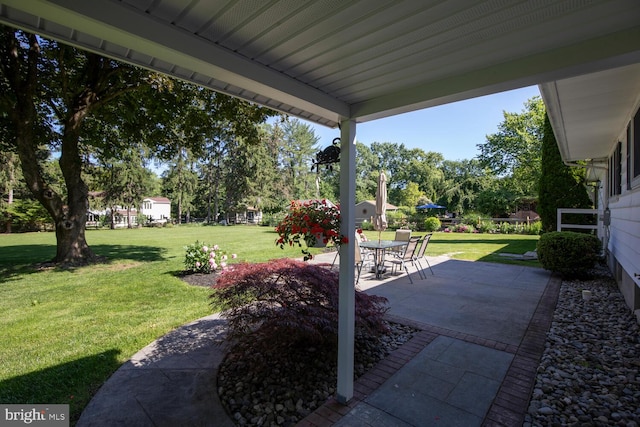 128 Cherry Ln, Doylestown, PA 18901 - view of grassy yard featuring a patio area