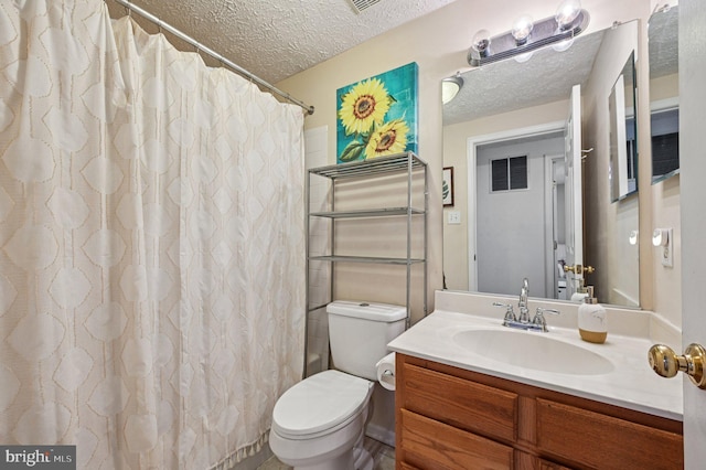 8924 Oxley Forest Ct, Laurel, MD 20723 - full bath featuring a textured ceiling, vanity, and curtained shower
