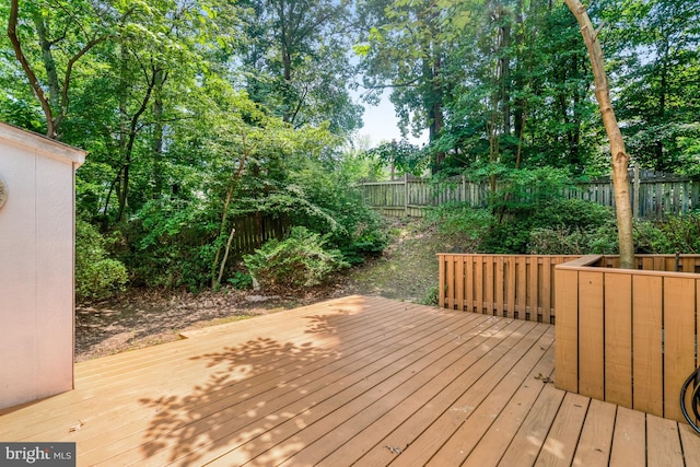 9147 Everett Ct, Springfield, VA 22152 - wooden terrace with a fenced backyard