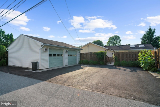 464 E Walnut St, Kutztown, PA 19530 - view of detached garage