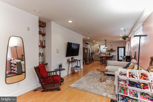 801 N 16th St Unit 1, Philadelphia, PA 19130 - living room featuring light wood finished floors, recessed lighting, and baseboards