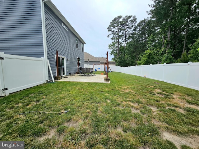 529 Birchwood Dr, Salisbury, MD 21804 - view of yard with a patio