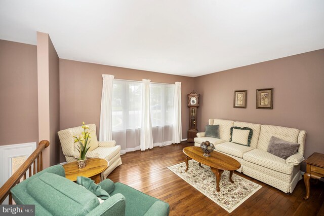 806 Edwards Dr, Fredericksburg, VA 22405 - living area with hardwood / wood-style floors and baseboards