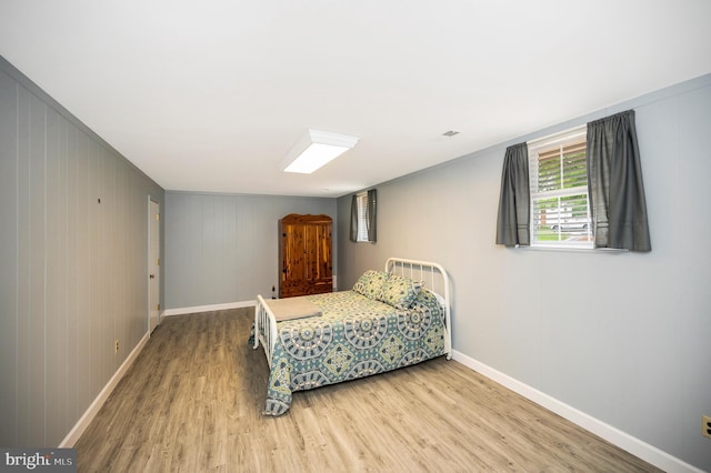 806 Edwards Dr, Fredericksburg, VA 22405 - bedroom with wood finished floors and baseboards