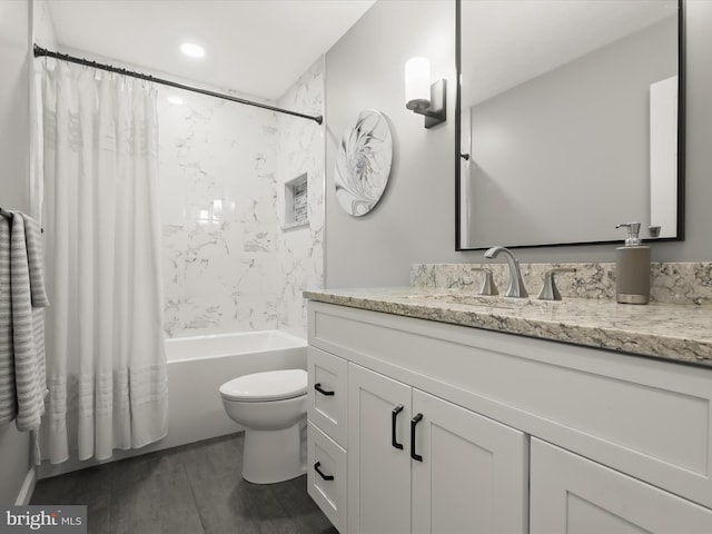 6601 Stipa Ct, Elkridge, MD 21075 - full bath featuring vanity, shower / bath combination with curtain, and wood finished floors