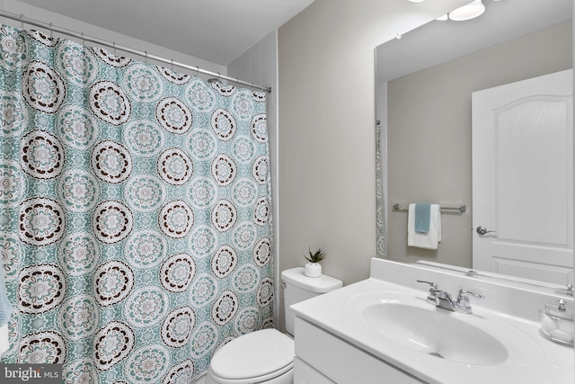 9778 Peace Springs Rdg, Laurel, MD 20723 - bathroom with vanity and a shower with curtain
