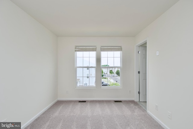 17023 Gibson Mill Rd, Dumfries, VA 22026 - carpeted empty room featuring baseboards