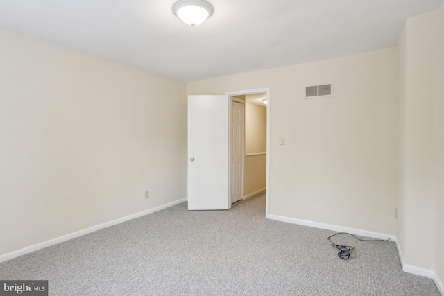 1018 W 7th St, Wilmington, DE 19805 - empty room featuring light carpet and baseboards
