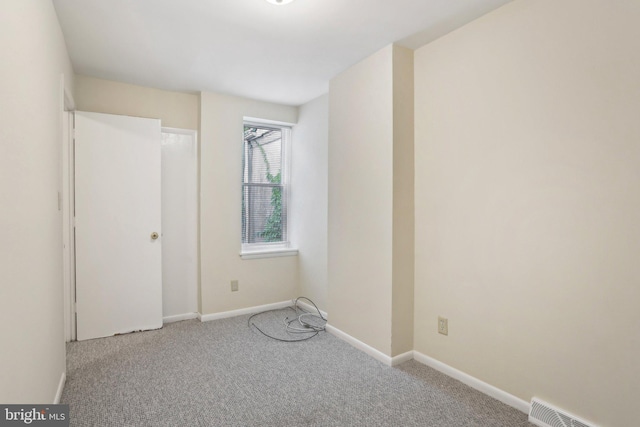 1018 W 7th St, Wilmington, DE 19805 - unfurnished bedroom featuring carpet floors and baseboards