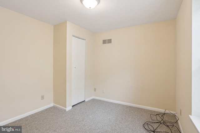 1018 W 7th St, Wilmington, DE 19805 - carpeted spare room featuring baseboards