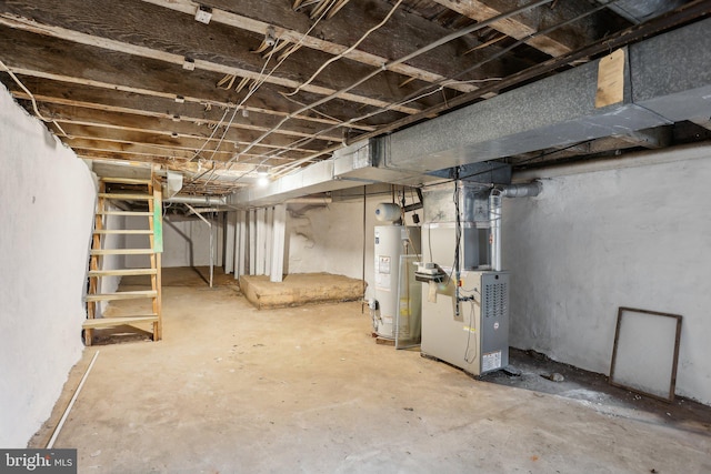 1018 W 7th St, Wilmington, DE 19805 - unfinished below grade area featuring gas water heater and heating unit