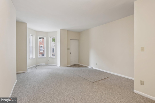 1018 W 7th St, Wilmington, DE 19805 - unfurnished room with carpet floors and baseboards